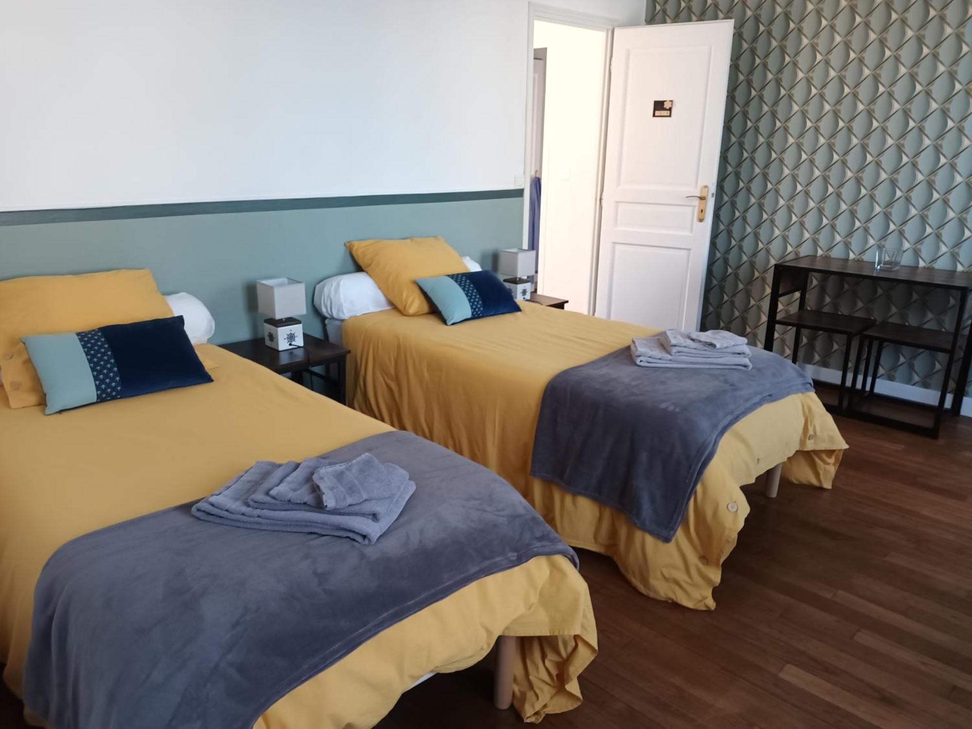 La Lendeline Hotell Saint-Sauveur-Lendelin Exteriör bild